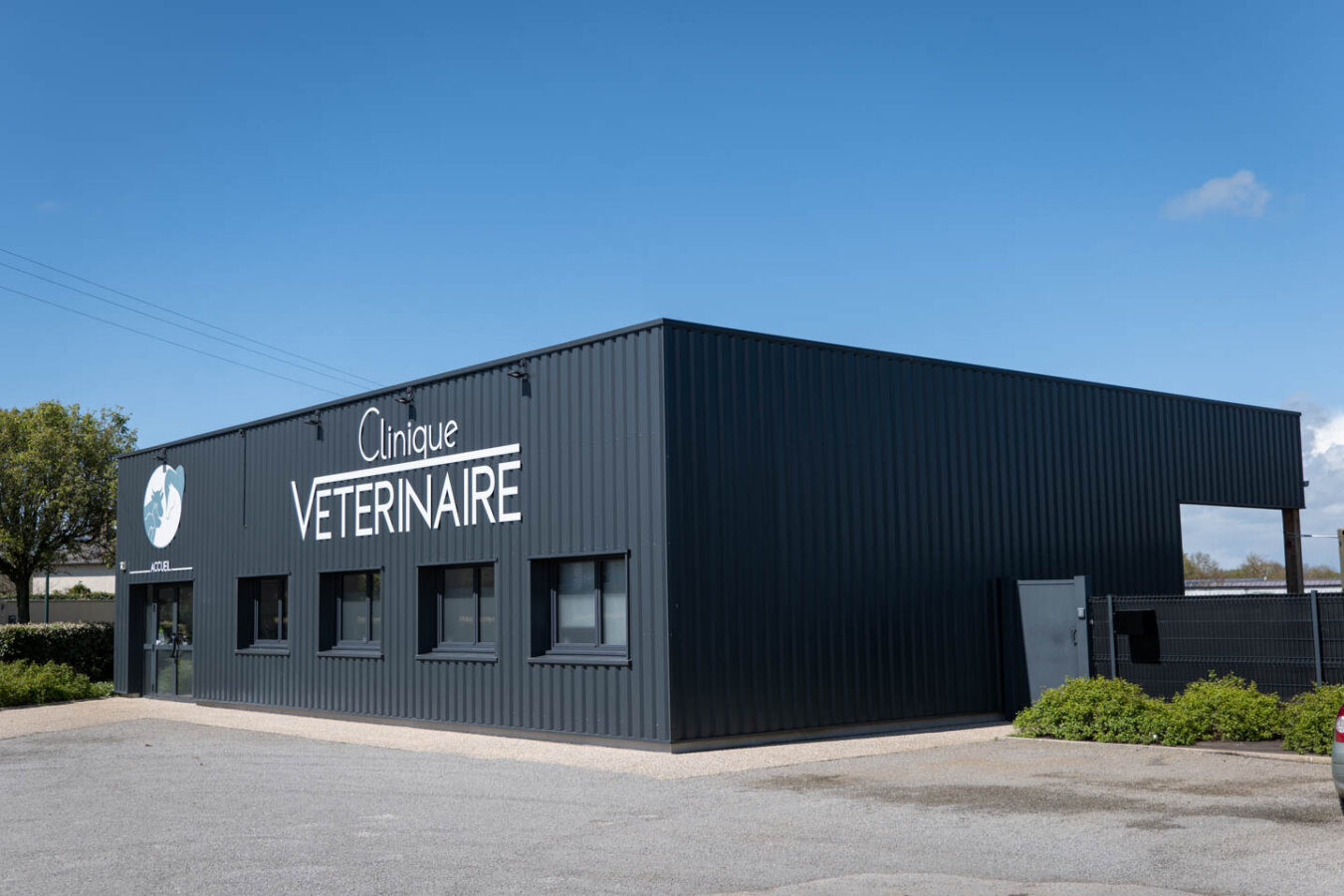 construction-clinique-veterinaire-traits-de-caractere