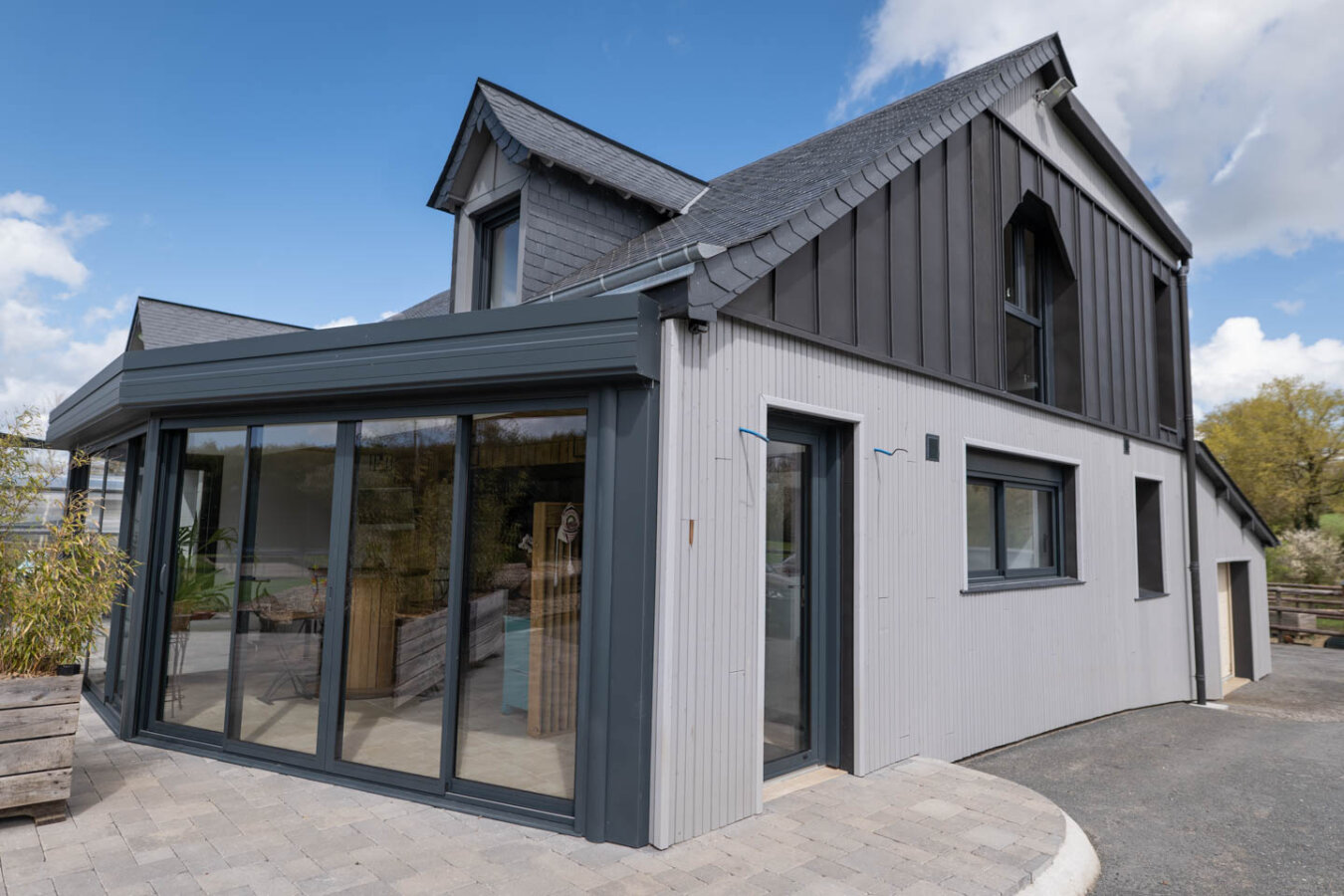 vue-maison-et-extension-bardage-imagine-et-cree